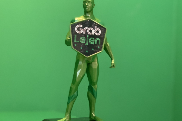 grab-lejen-trophy1C5963A4-C7C4-8BA0-277D-6EB049DABF83.png